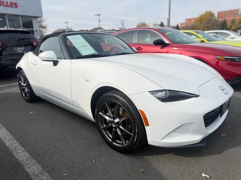 2016 Mazda ND MX-5 Miata - Image 5 of 10