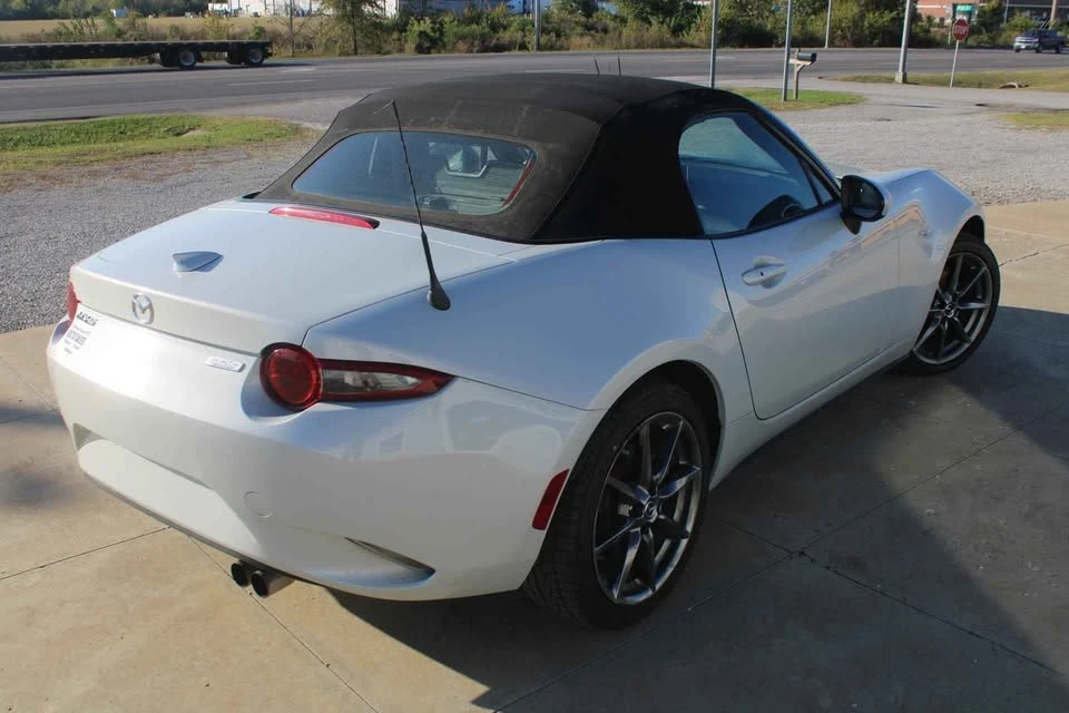 2016 Mazda ND MX-5 Miata - Image 11 of 15