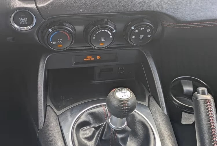 2016 Mazda ND MX-5 Miata - Image 9 of 10