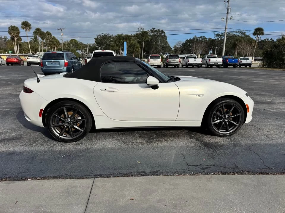 2016 Mazda ND MX-5 Miata - Image 4 of 17