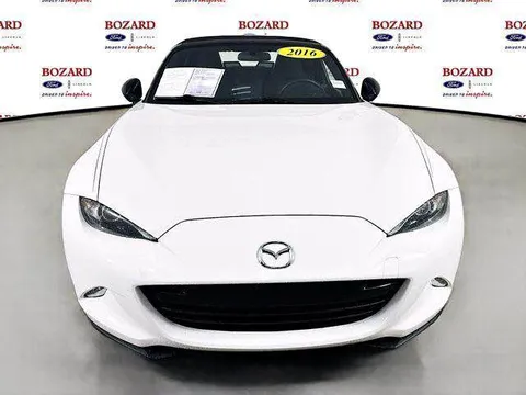 2016 Mazda MX-5 Miata Sport
