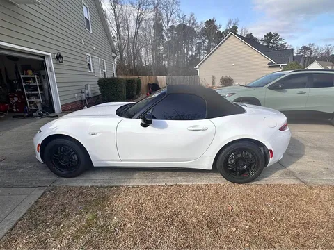 2016 Mazda MX-5 Miata Sport Convertible