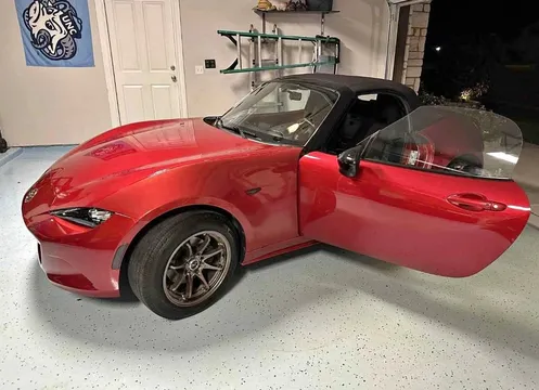 2016 Mazda MX-5 Miata Sport