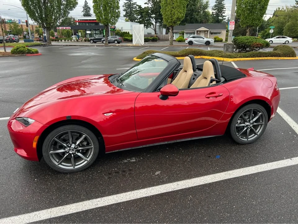 2016 Mazda ND MX-5 Miata - Image 2 of 18