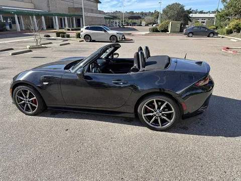 2016 Mazda MX-5 Miata Club