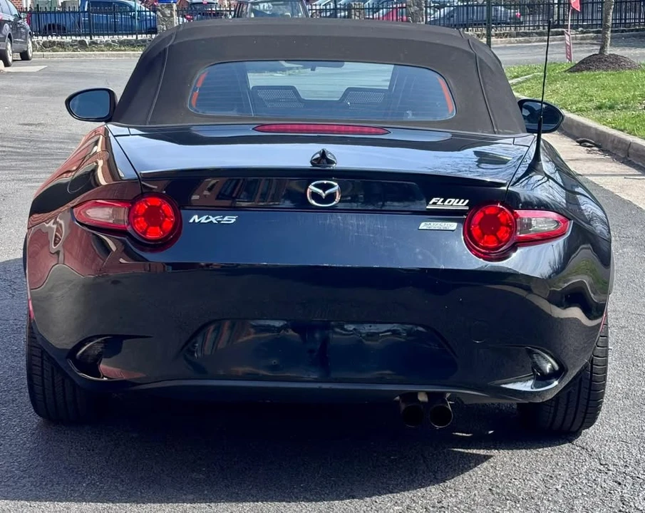 2016 Mazda ND MX-5 Miata - Image 9 of 20