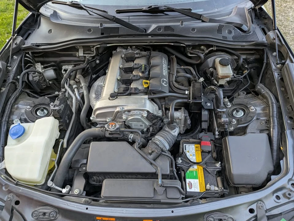 2016 Mazda ND MX-5 Miata - Image 17 of 18