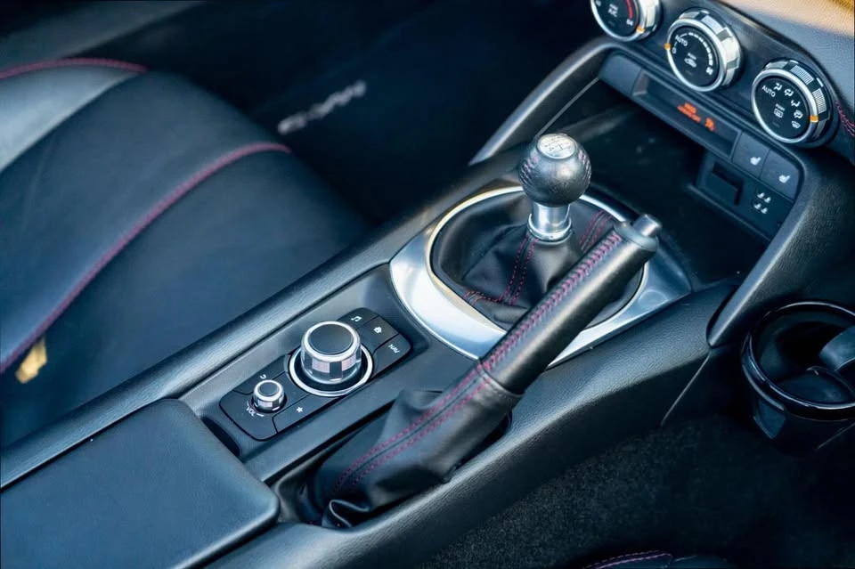 2016 Mazda ND MX-5 Miata - Image 16 of 19