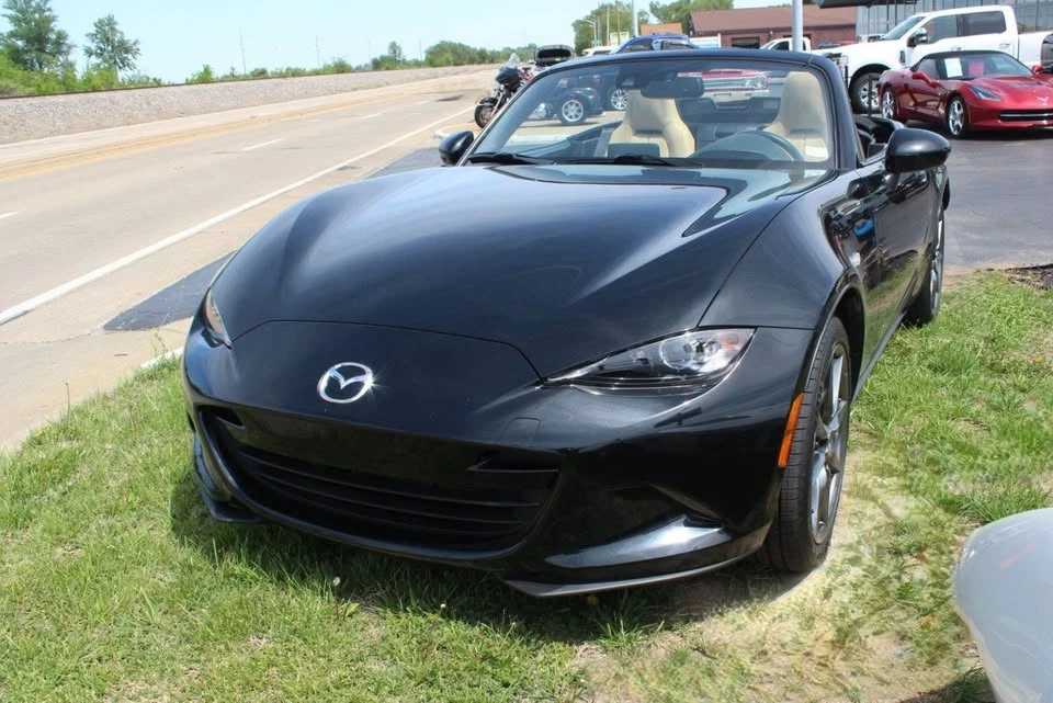 2016 Mazda ND MX-5 Miata - Image 4 of 17