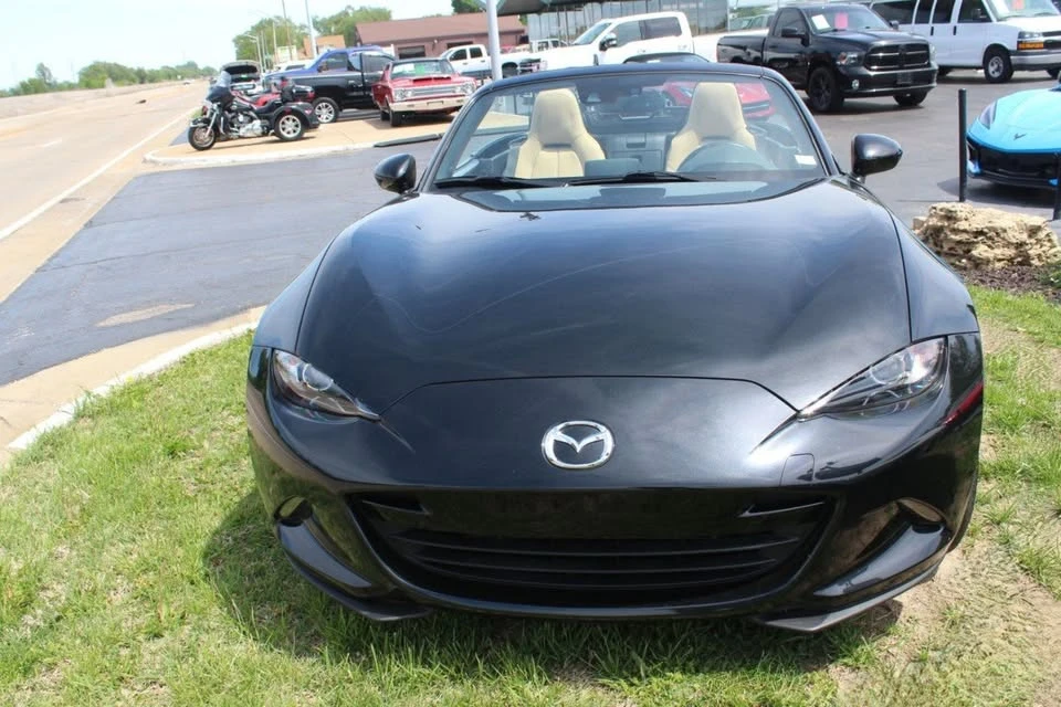 2016 Mazda ND MX-5 Miata - Image 5 of 17