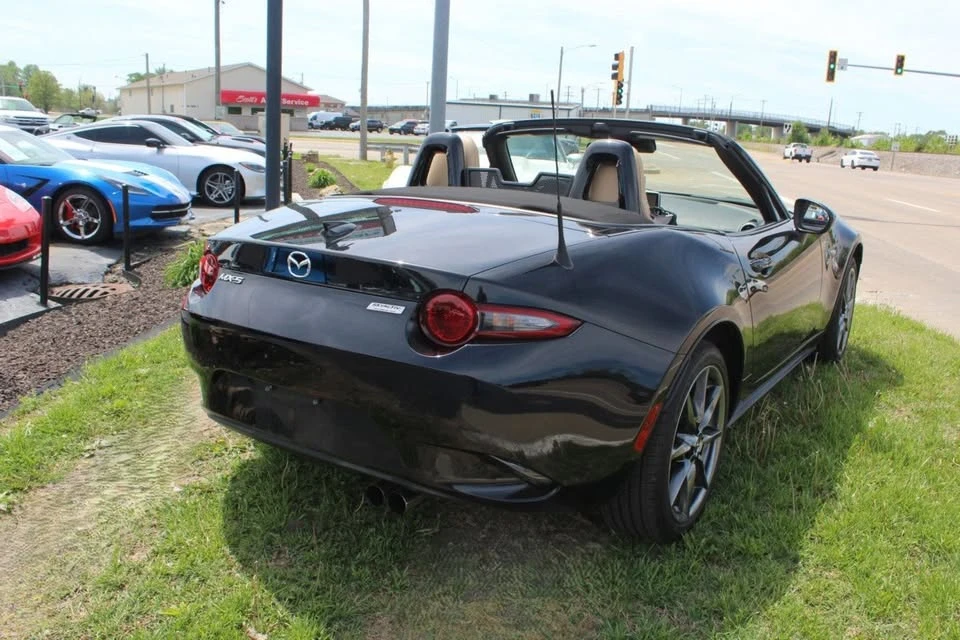 2016 Mazda ND MX-5 Miata - Image 8 of 17