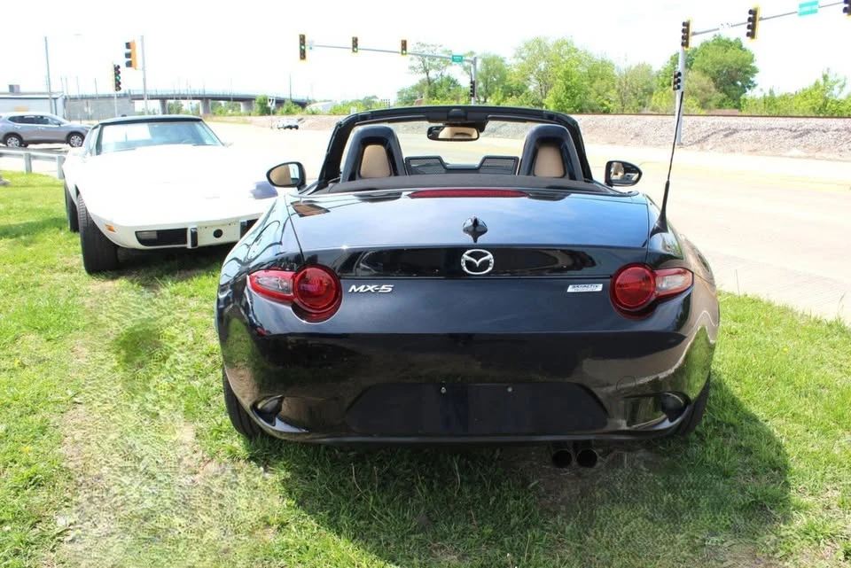 2016 Mazda ND MX-5 Miata - Image 9 of 17