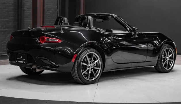 2016 Mazda ND MX-5 Miata - Image 4 of 8