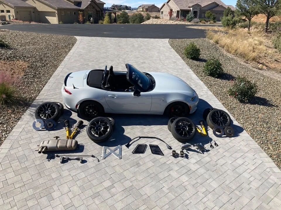 2016 Mazda ND MX-5 Miata - Image 17 of 20