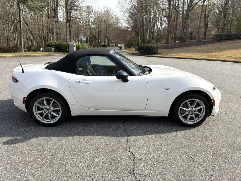 2016 Mazda ND MX-5 Miata - Image 17 of 18