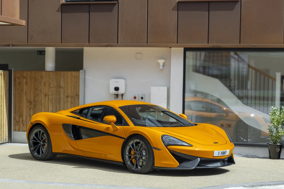 2016 McLaren 570S - Image 30 of 31