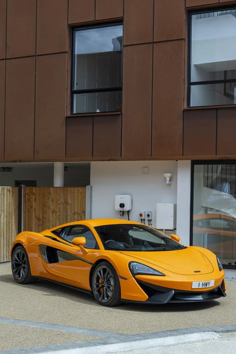 2016 McLaren 570S - Image 16 of 31