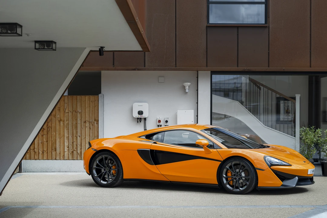 2016 McLaren 570S - Image 29 of 31