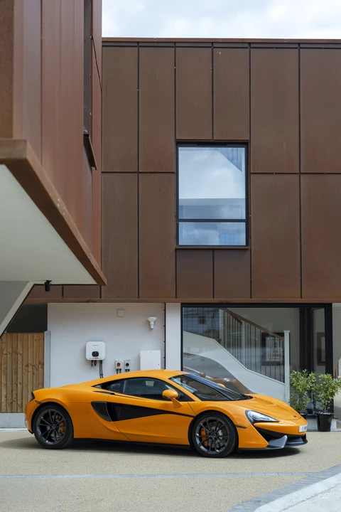 2016 McLaren 570S - Image 15 of 31