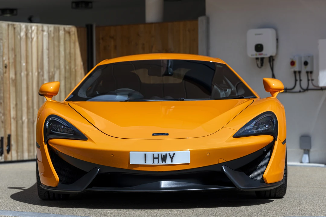 2016 McLaren 570S - Image 20 of 31