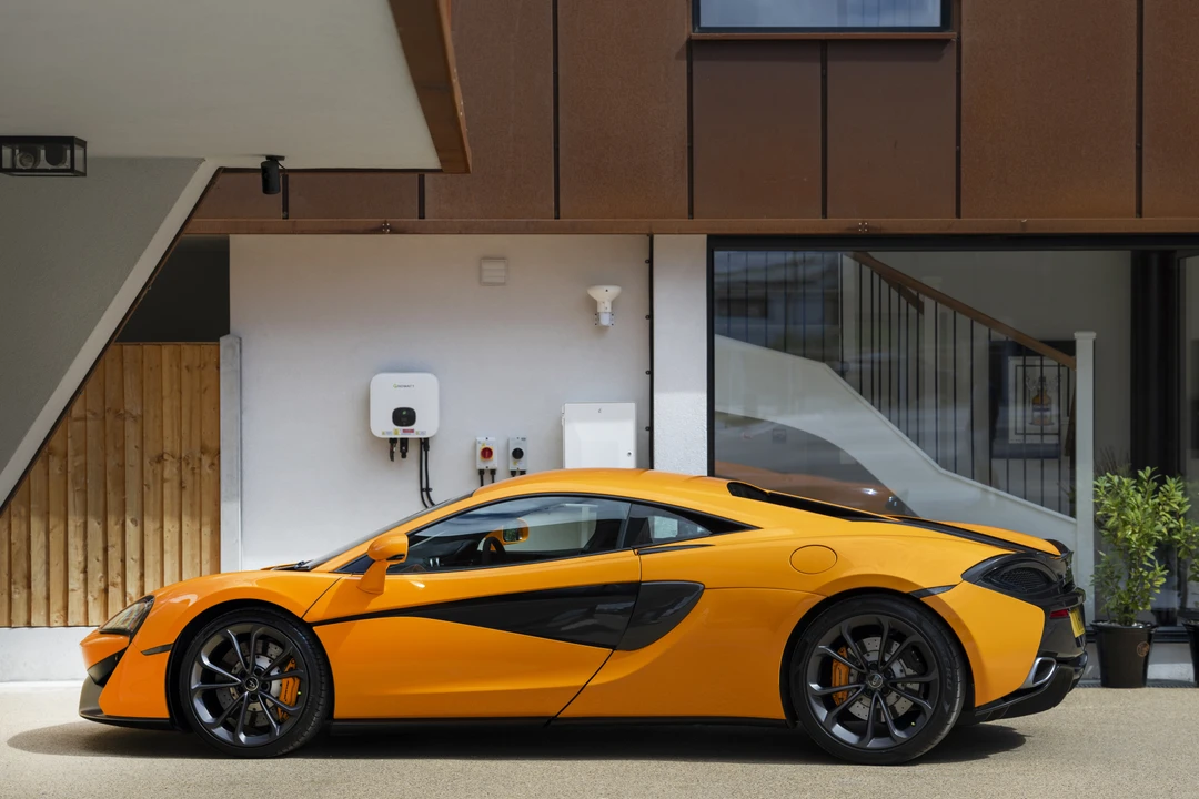 2016 McLaren 570S - Image 26 of 31