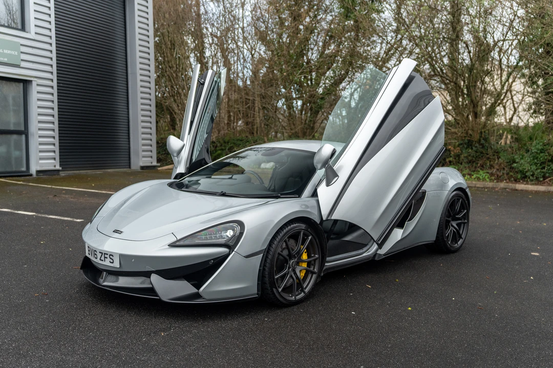 2016 McLaren 570S - Image 21 of 31