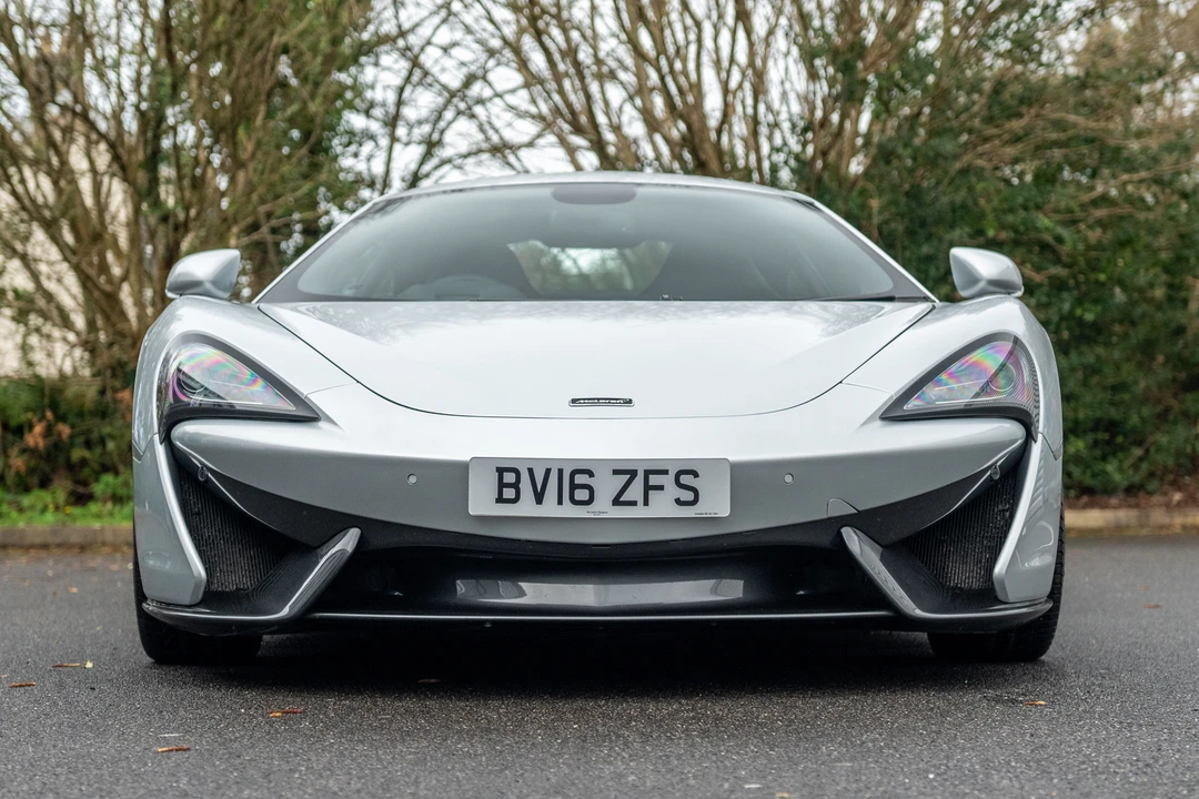 2016 McLaren 570S - Image 10 of 31