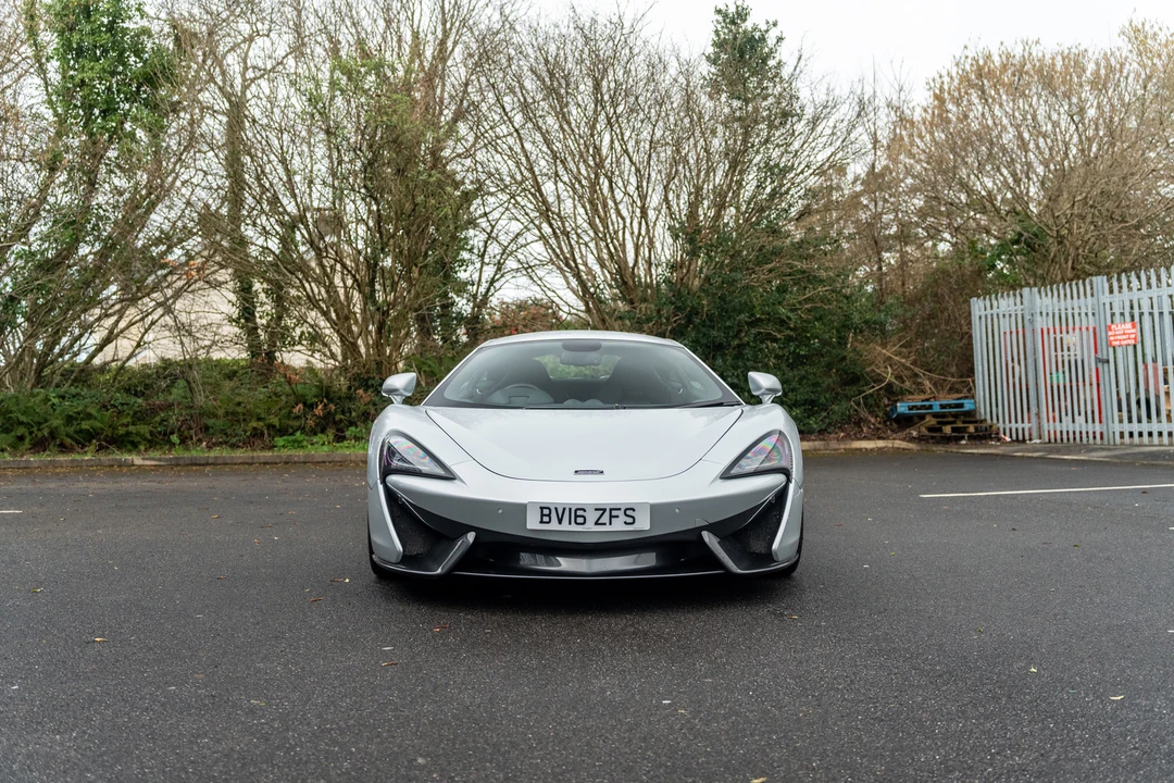 2016 McLaren 570S - Image 18 of 31