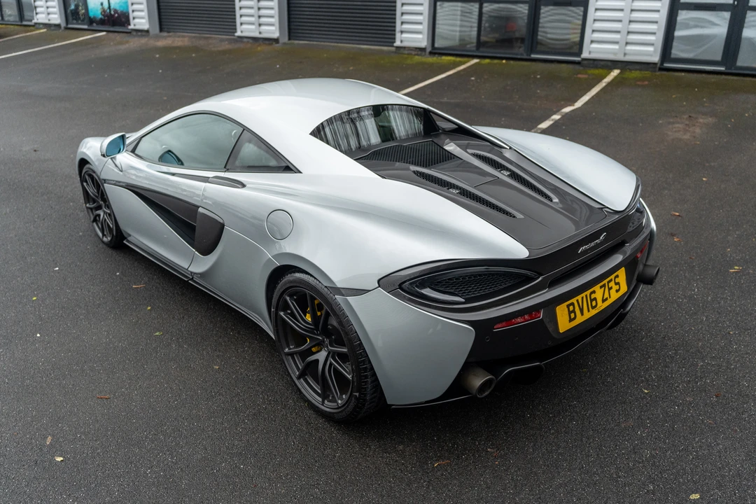 2016 McLaren 570S - Image 12 of 31