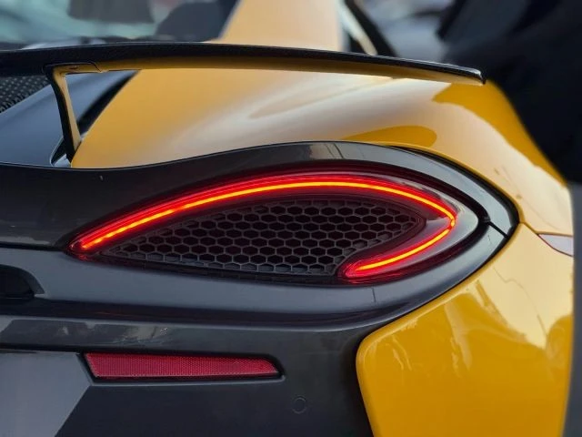 2016 McLaren 570S - Image 16 of 21