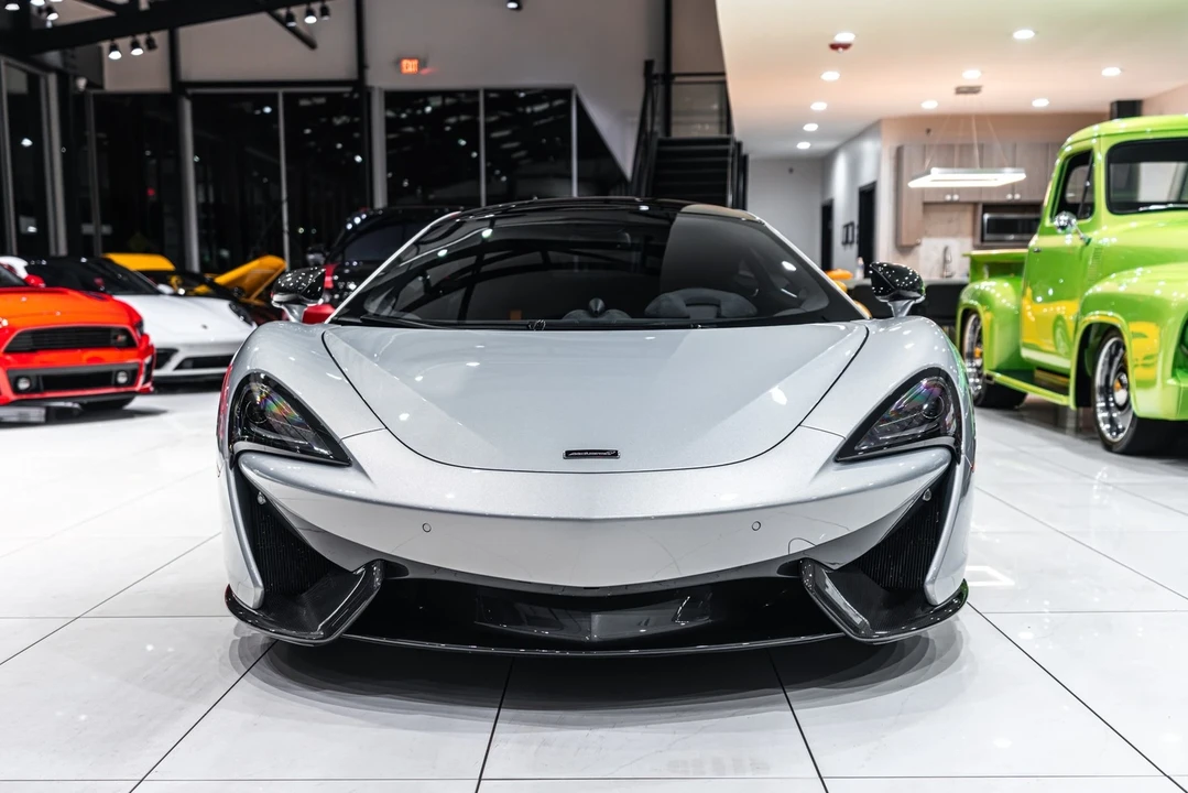 2016 McLaren 570S - Image 7 of 12
