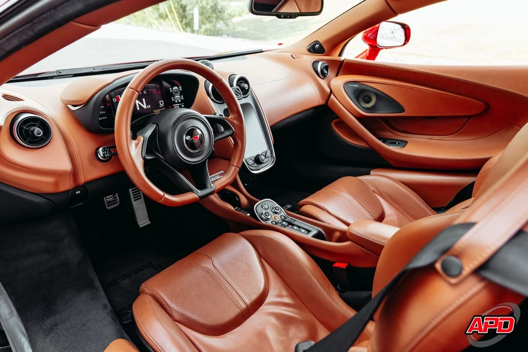 2016 McLaren 570S - Image 2 of 12