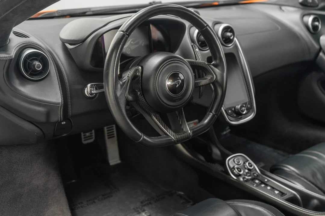 2016 McLaren 570 - Image 13 of 21