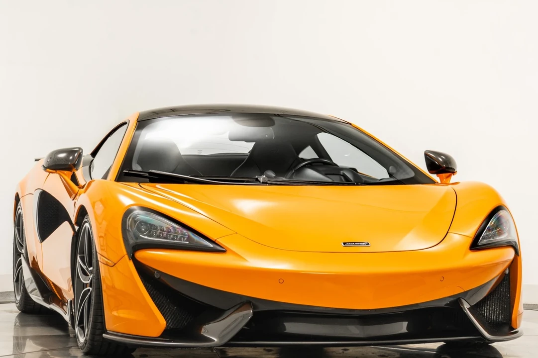 2016 McLaren 570 - Image 3 of 21