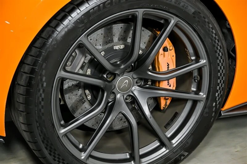 2016 McLaren 570 - Image 17 of 21