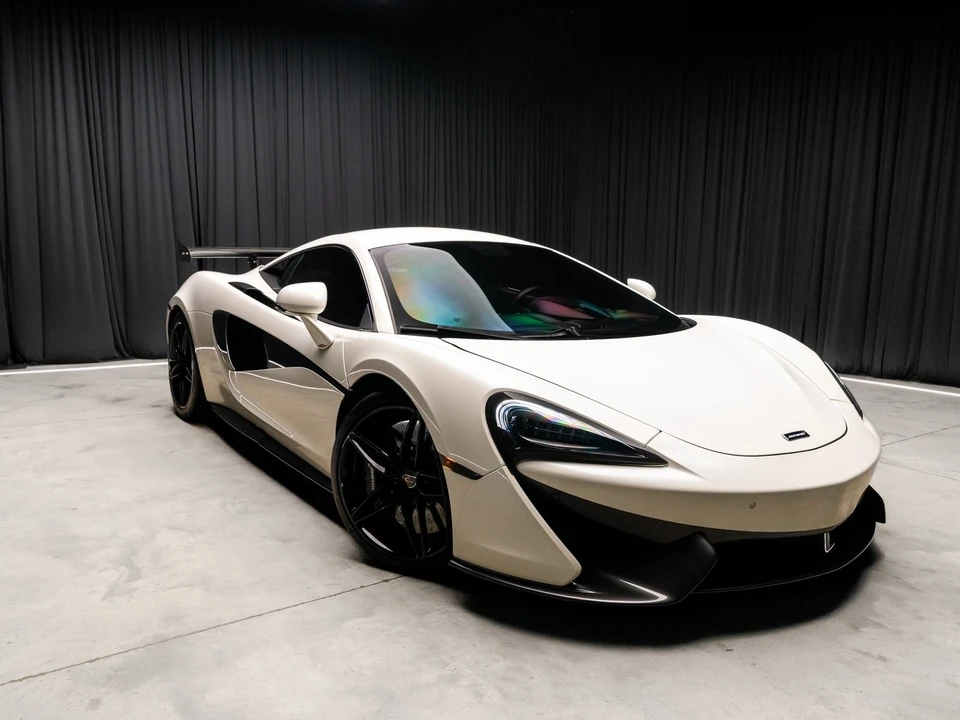 2016 McLaren 570 - Image 8 of 12