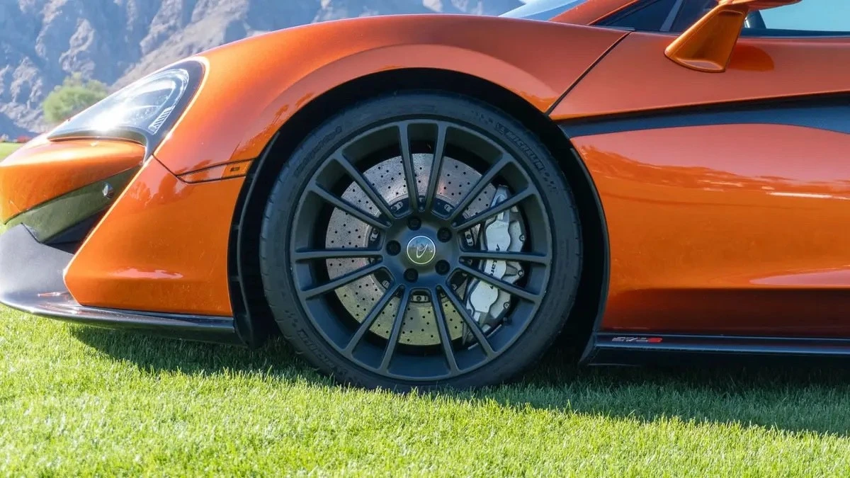 2016 McLaren 570 - Image 8 of 21