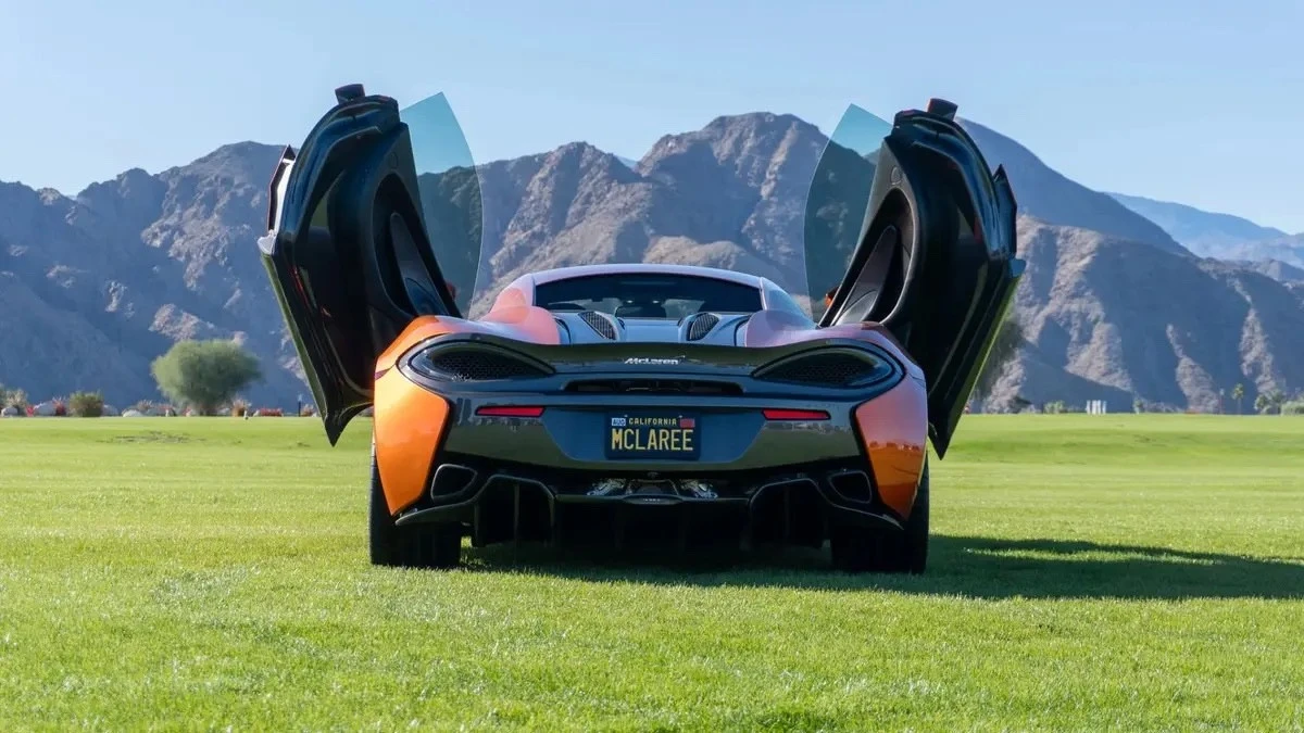 2016 McLaren 570 - Image 13 of 21