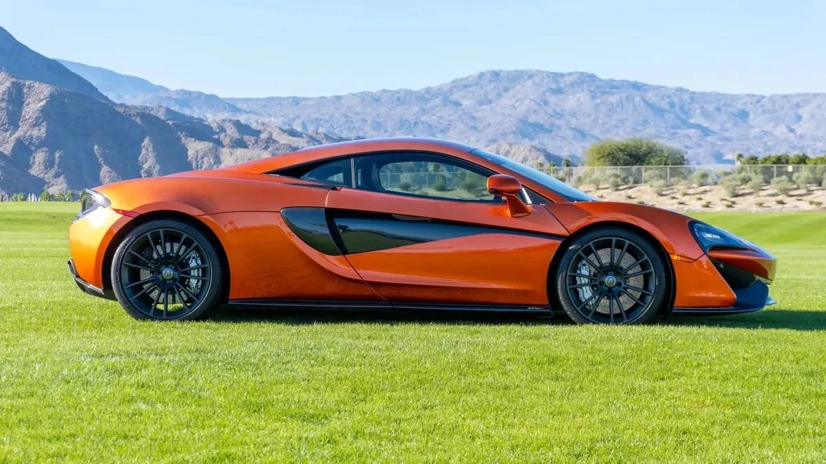 2016 McLaren 570 - Image 4 of 21