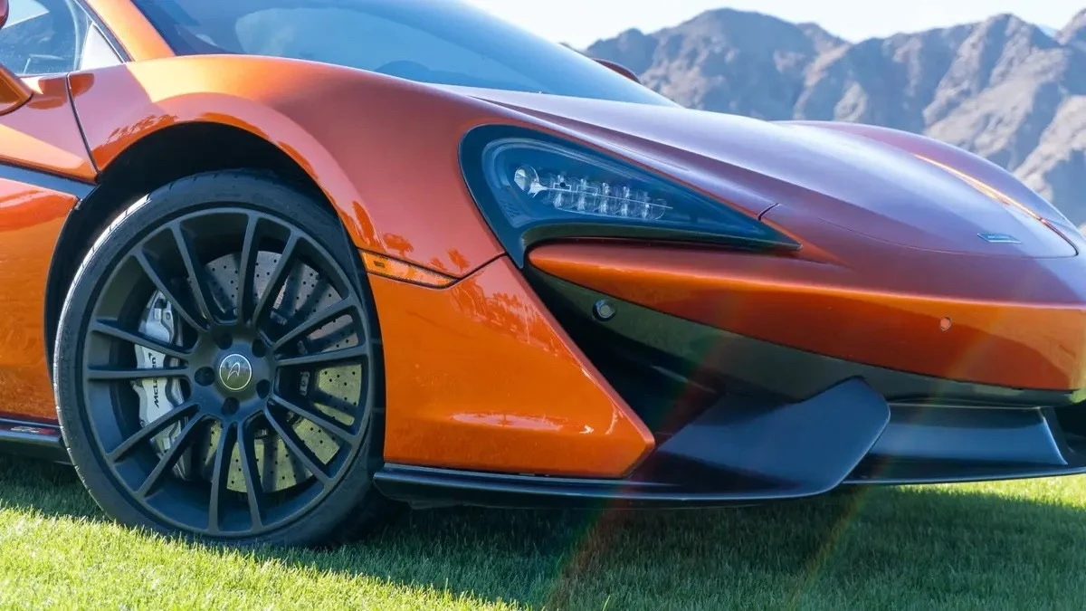 2016 McLaren 570 - Image 3 of 21