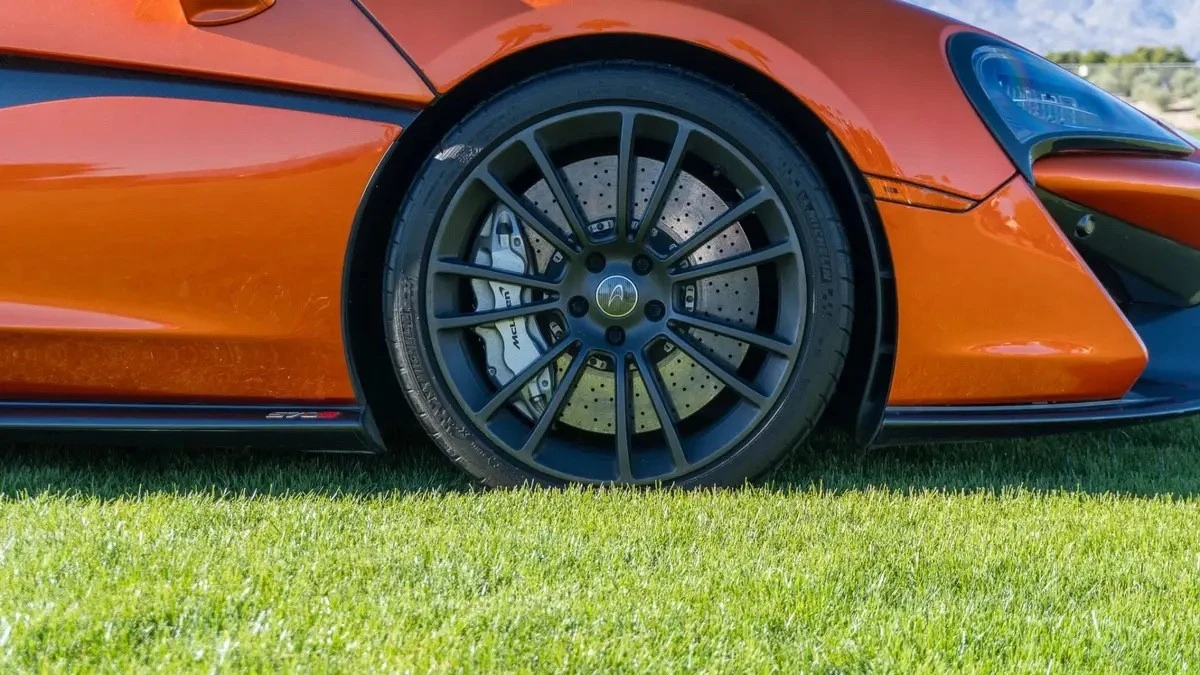 2016 McLaren 570 - Image 6 of 21