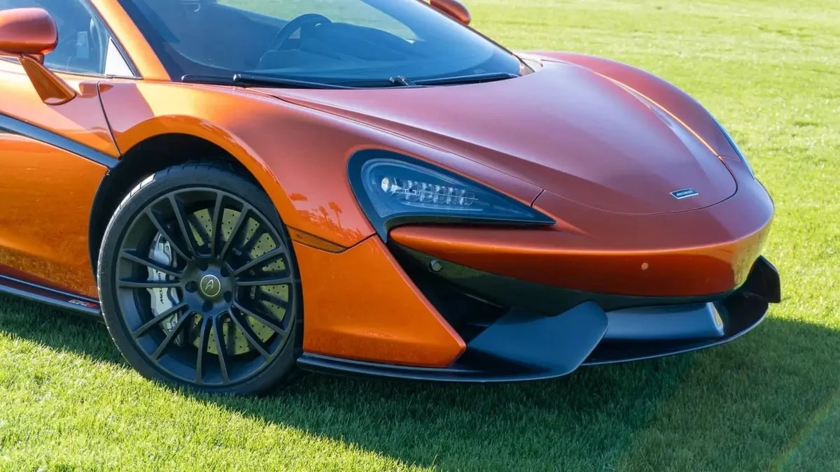 2016 McLaren 570 - Image 2 of 21