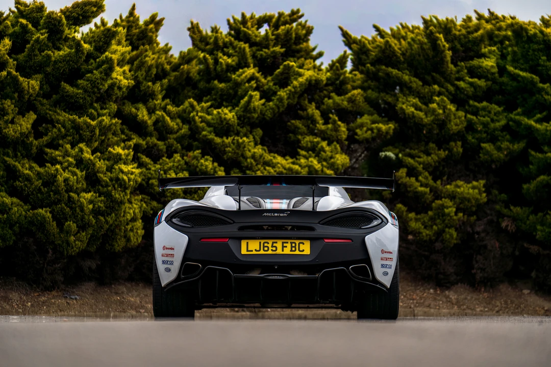2016 McLaren 570S - Image 6 of 31