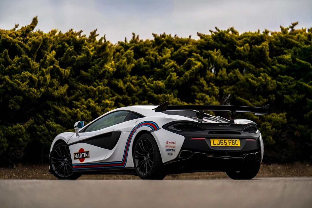 2016 McLaren 570S - Image 7 of 31