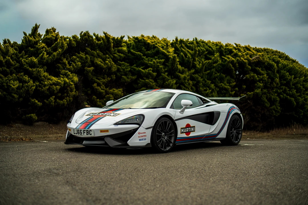 2016 McLaren 570S - Image 9 of 31