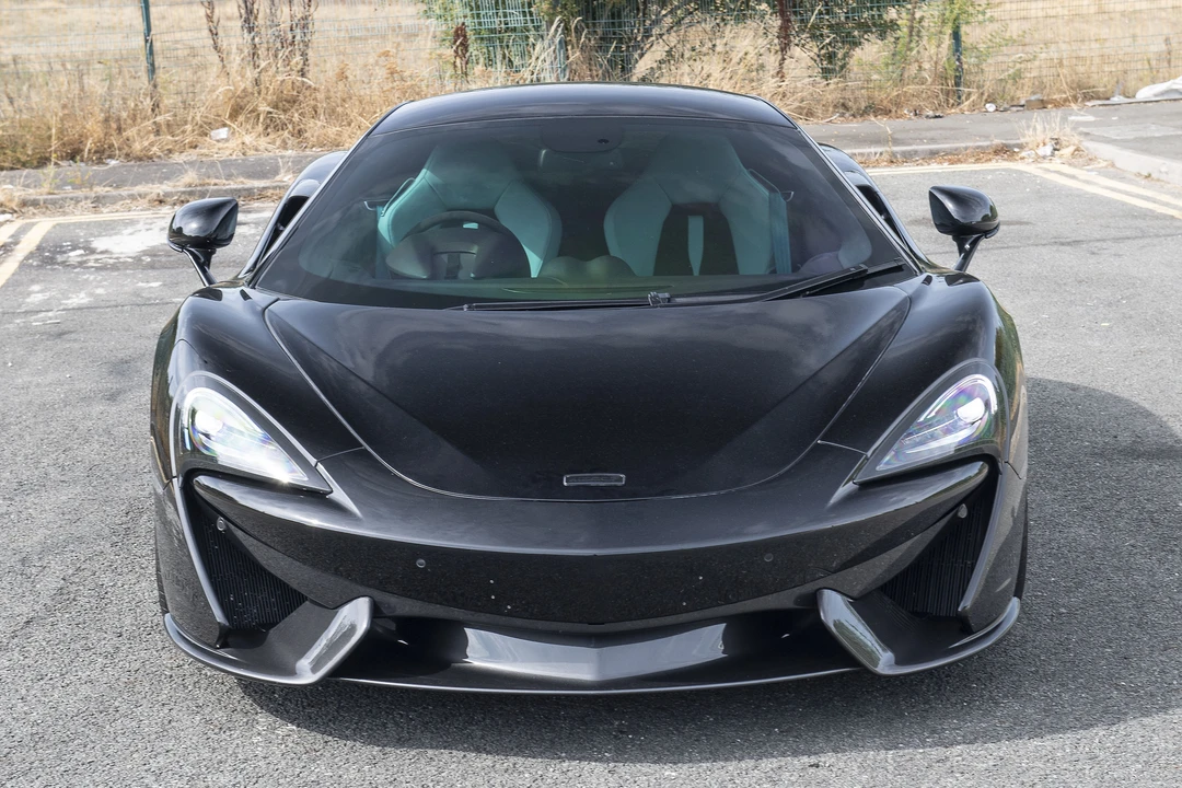2016 McLaren 570S - Image 10 of 31