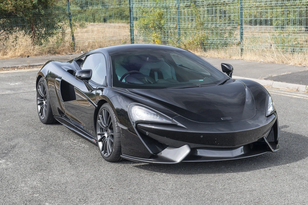 2016 McLaren 570S - Image 9 of 31
