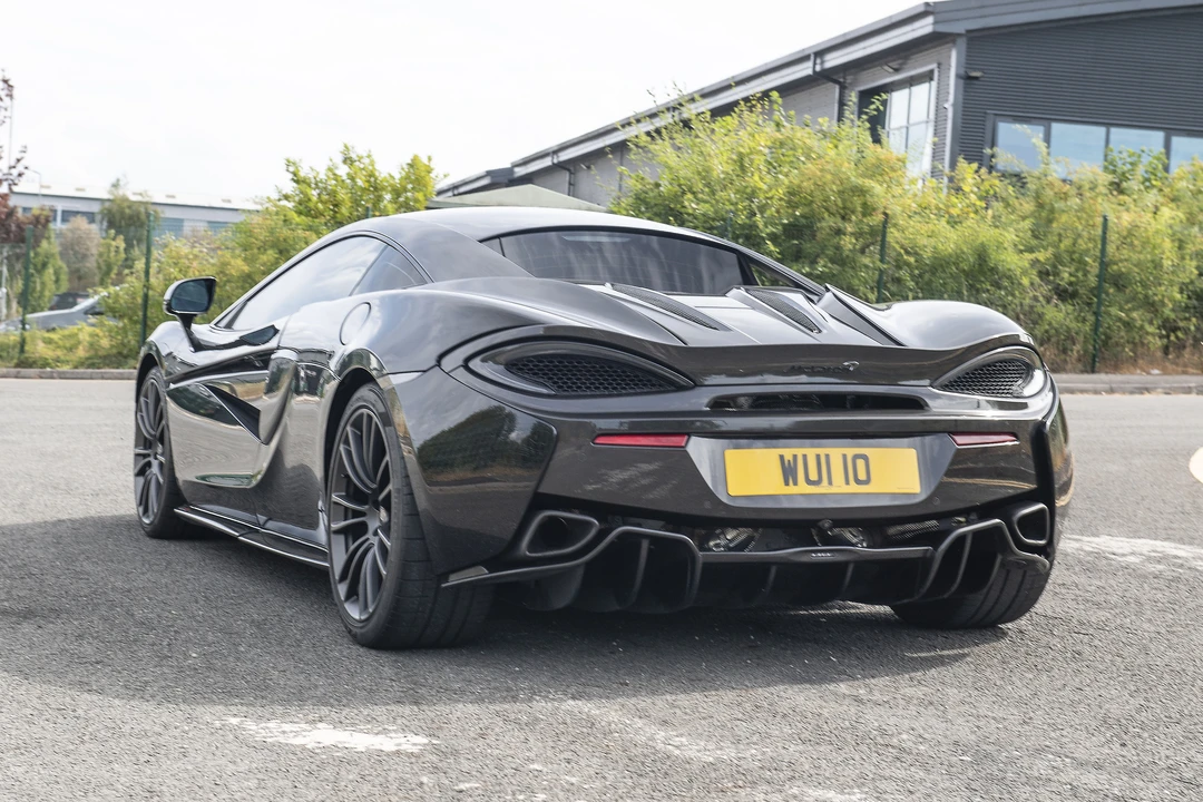 2016 McLaren 570S - Image 5 of 31