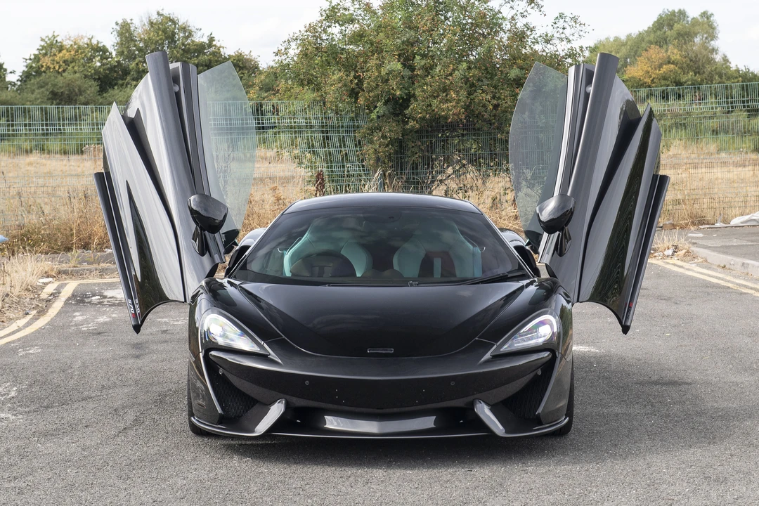 2016 McLaren 570S - Image 11 of 31