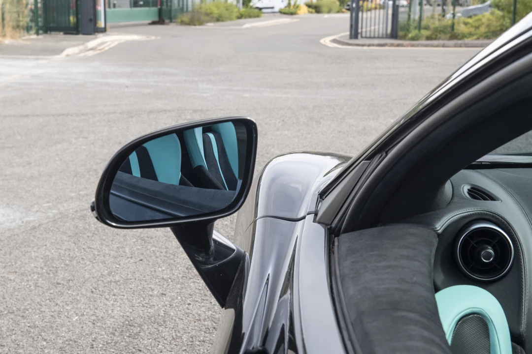 2016 McLaren 570S - Image 31 of 31